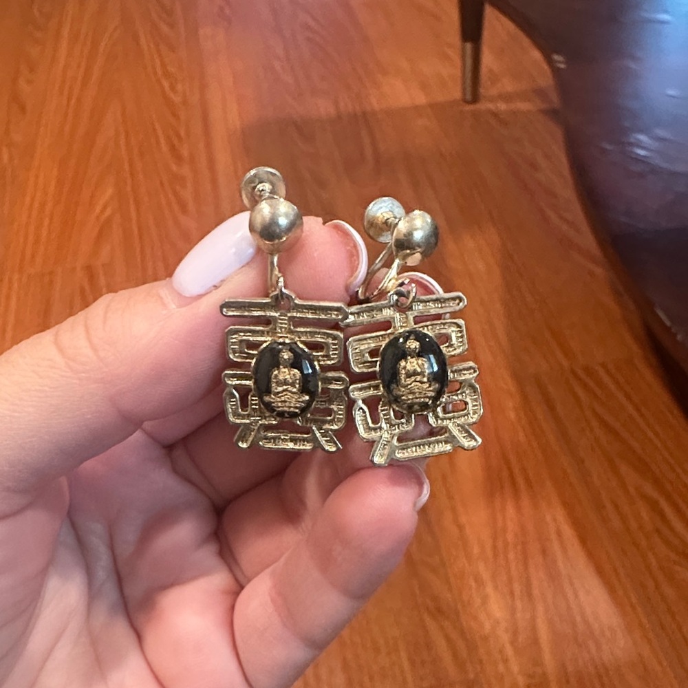 Vintage MCM Gold tone kanji earrings Buddha intaglio screw back